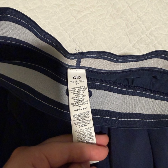 ALO Yoga Women's Match Point Navy Shorts - Picture 3 of 3